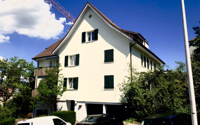 Fassadenarbeiten am Zürichsee - Pitturama Malergeschäft GmbH